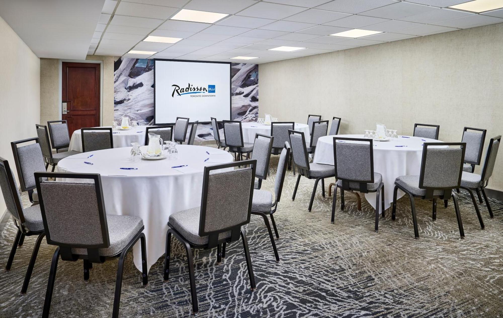 Radisson Blu Toronto Downtown Hotel Kültér fotó