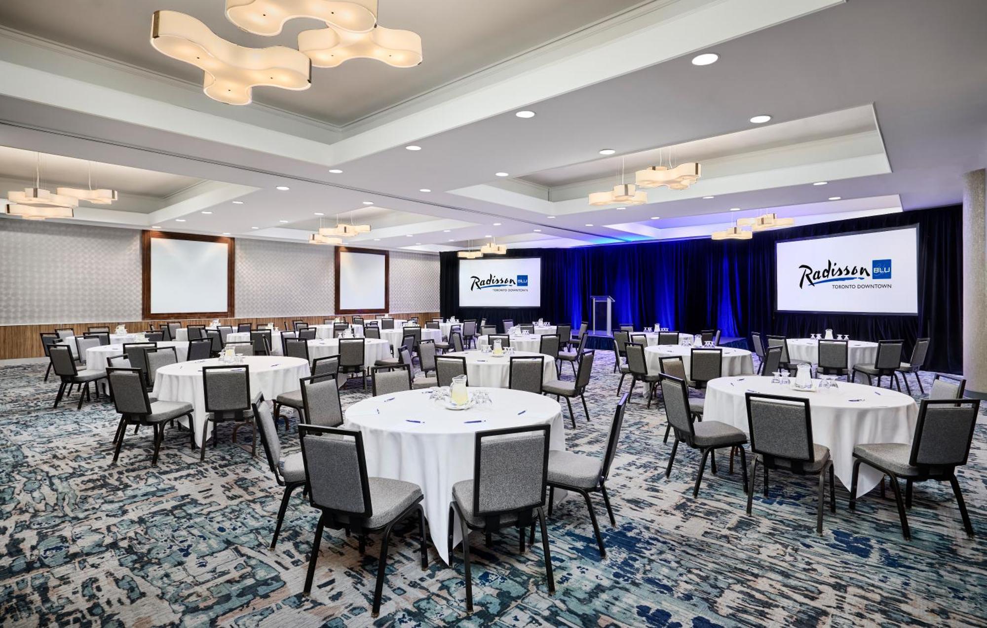 Radisson Blu Toronto Downtown Hotel Kültér fotó